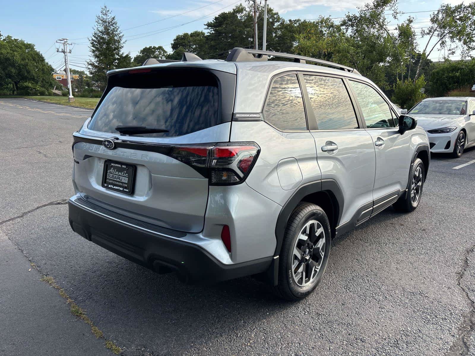 Used 2026 Subaru Forester Premium AWD/4WD image 3