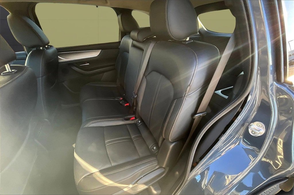 Certified 2025 MAZDA CX-70 3.3 Turbo w/ Preferred Package image 24