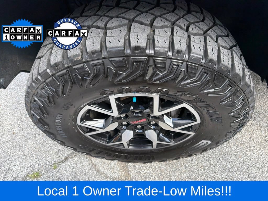 Used 2024 GMC Canyon AT4X AWD/4WD image 18