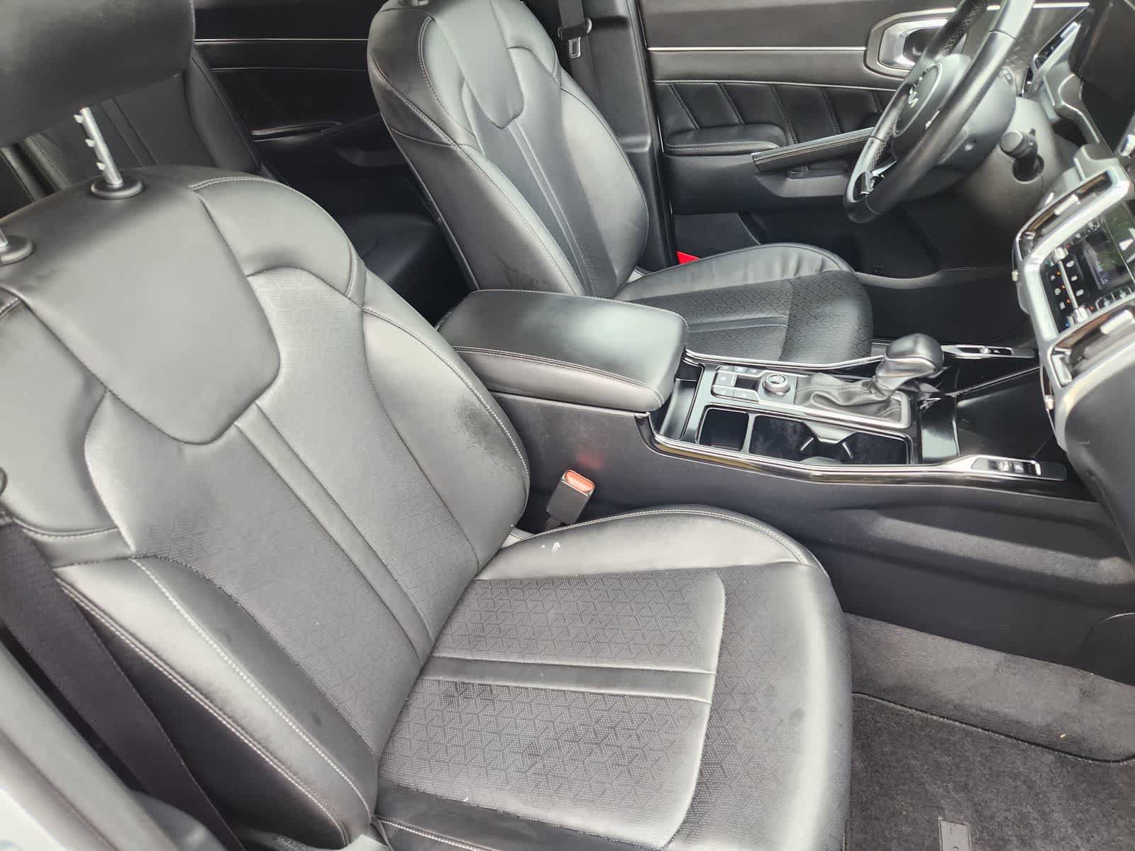 Used 2022 Kia Sorento SX FWD image 11