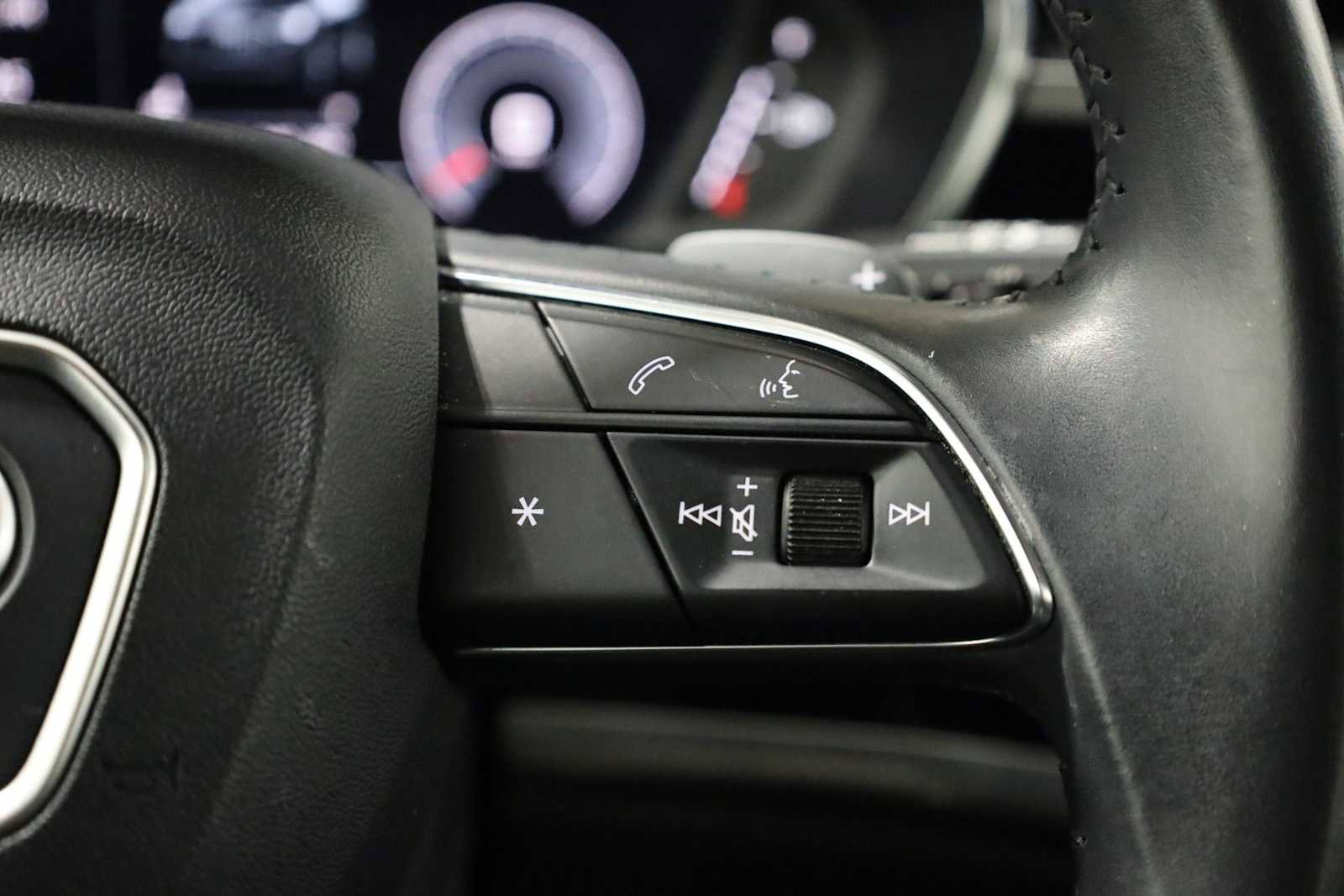 Used 2020 Audi Q3 2.0T Premium Plus w/ Premium Plus Package image 26