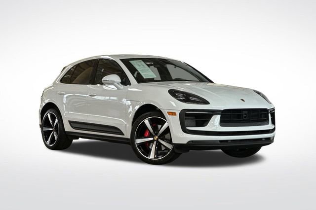 Used 2023 Porsche Macan S image 2