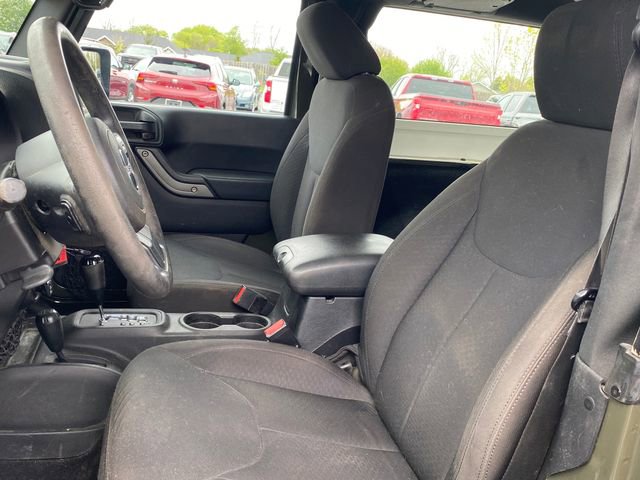 Used 2015 Jeep Wrangler Sport AWD/4WD image 5