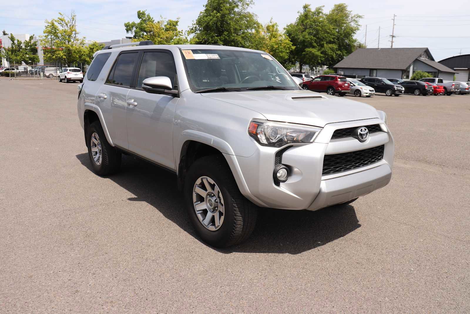 Certified 2016 Toyota 4Runner Trail Premium AWD/4WD image 3