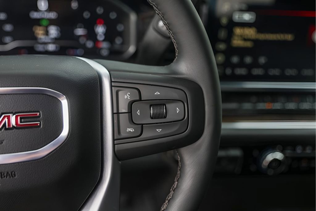 Certified 2025 GMC Sierra 1500 Elevation image 16