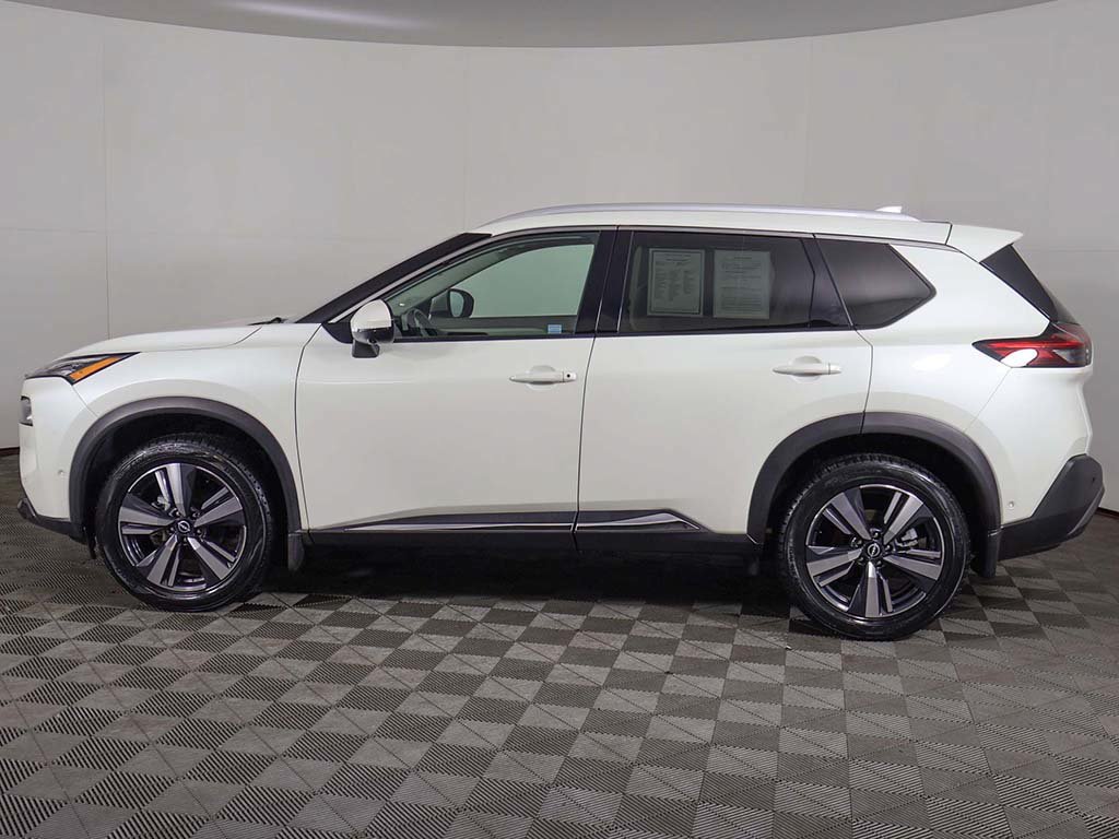 Used 2023 Nissan Rogue SL w/ SL Premium Package FWD image 17