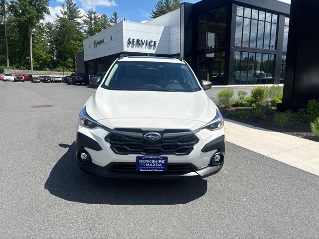 Used 2024 Subaru Crosstrek 2.0i Premium AWD/4WD image 2