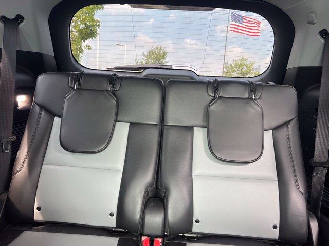 Used 2022 Ford Explorer XLT w/ Equipment Group 202A AWD/4WD image 32