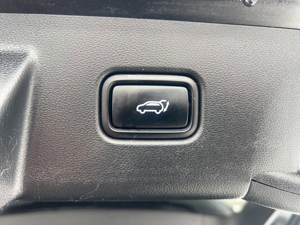 Used 2022 Hyundai Tucson Limited image 15