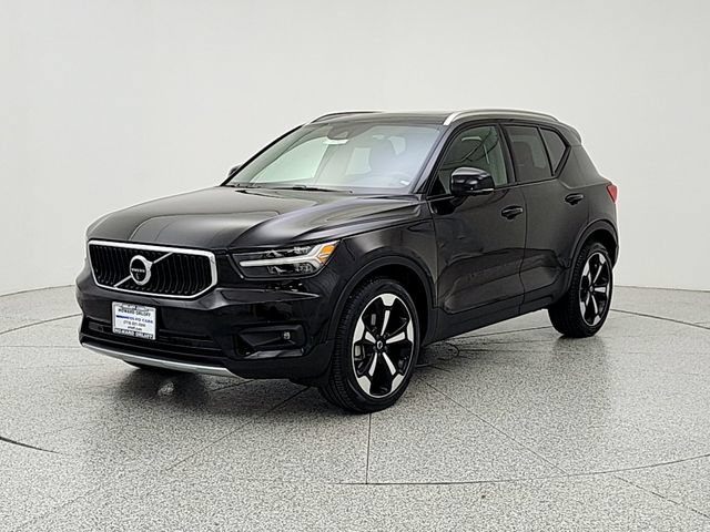Used 2020 Volvo XC40 T5 Momentum w/ Protection Package AWD/4WD image 1
