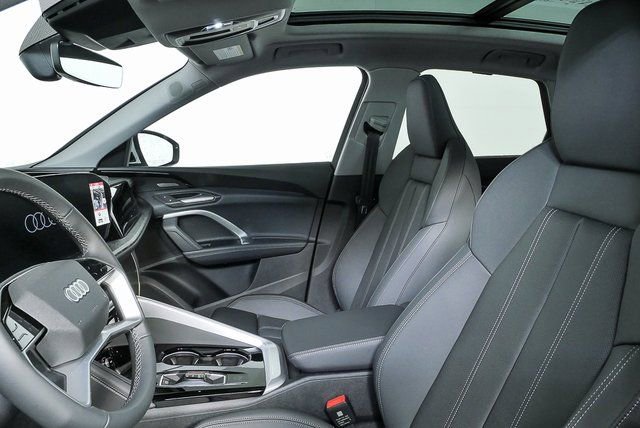 New 2025 Audi Q5 Premium Plus AWD/4WD image 5
