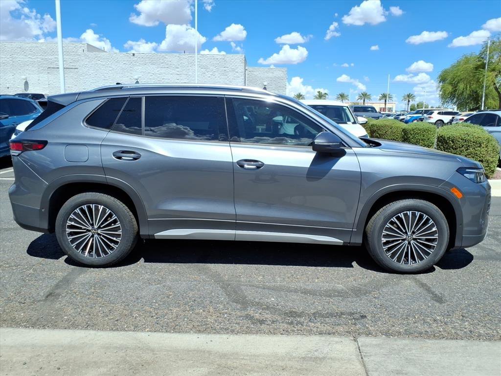 New 2026 Volkswagen Tiguan S image 8