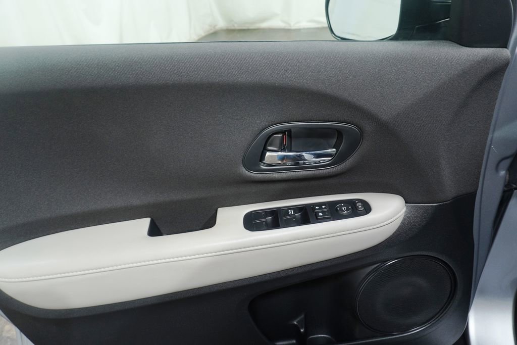 Used 2020 Honda HR-V LX image 20