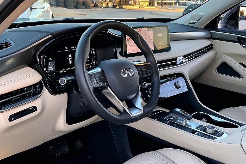 Certified 2025 INFINITI QX60 Luxe image 17
