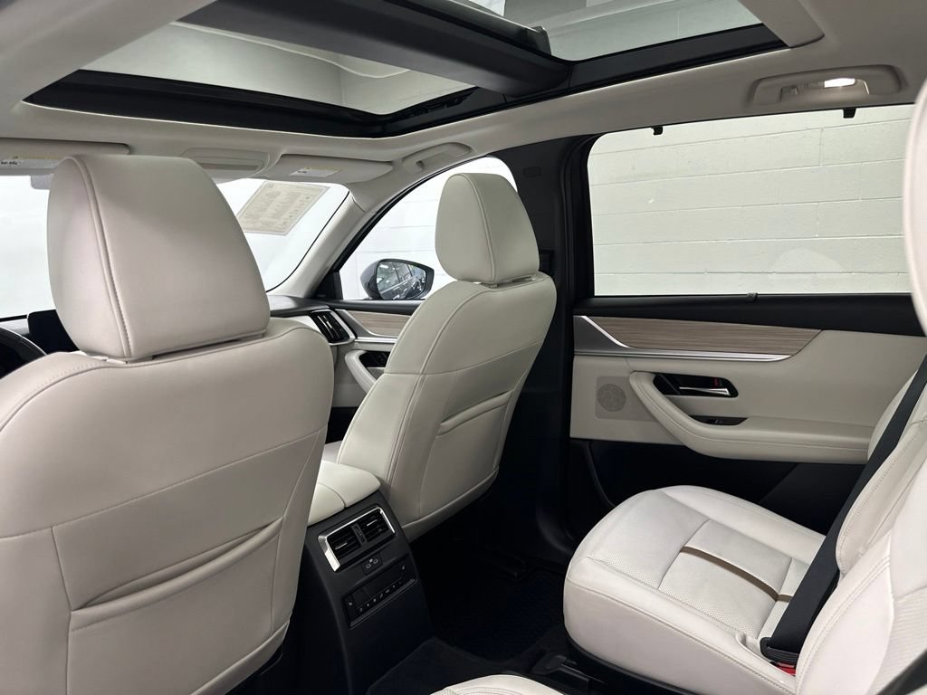 Certified 2024 MAZDA CX-90 Plug-In Hybrid w/ Premium Plus AWD/4WD image 23