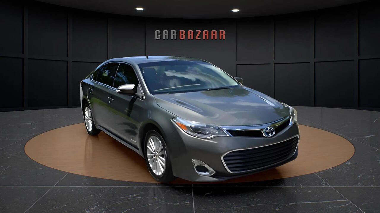 Used 2013 Toyota Avalon XLE Touring image 3