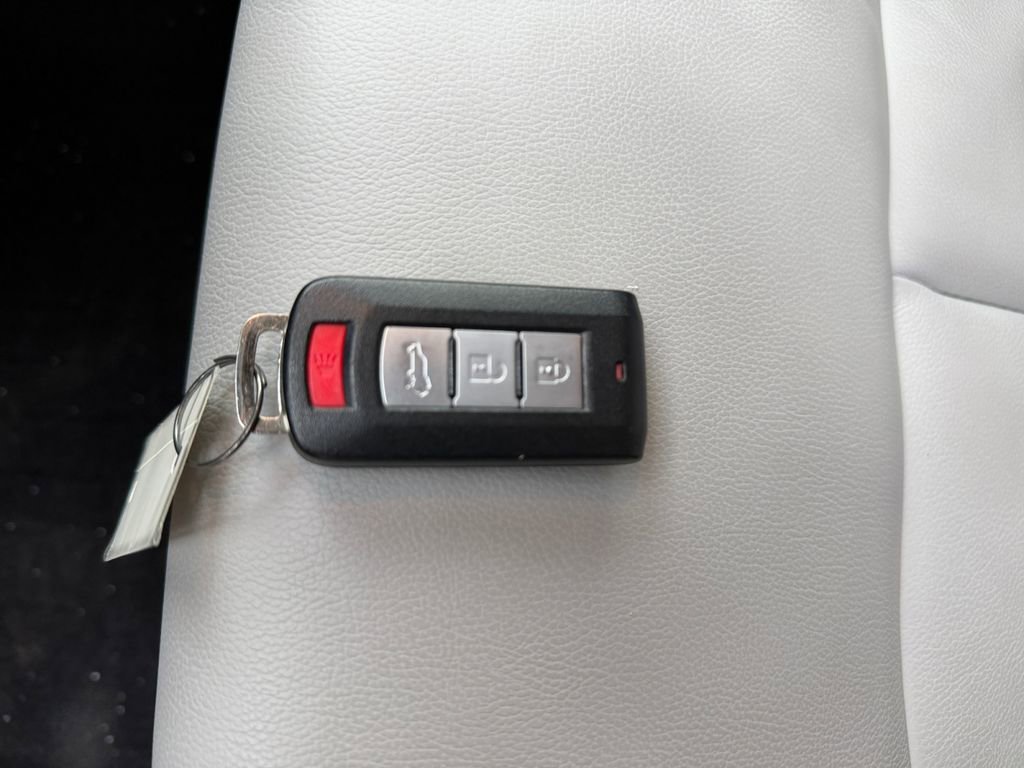 Used 2024 Mitsubishi Eclipse Cross SEL image 32