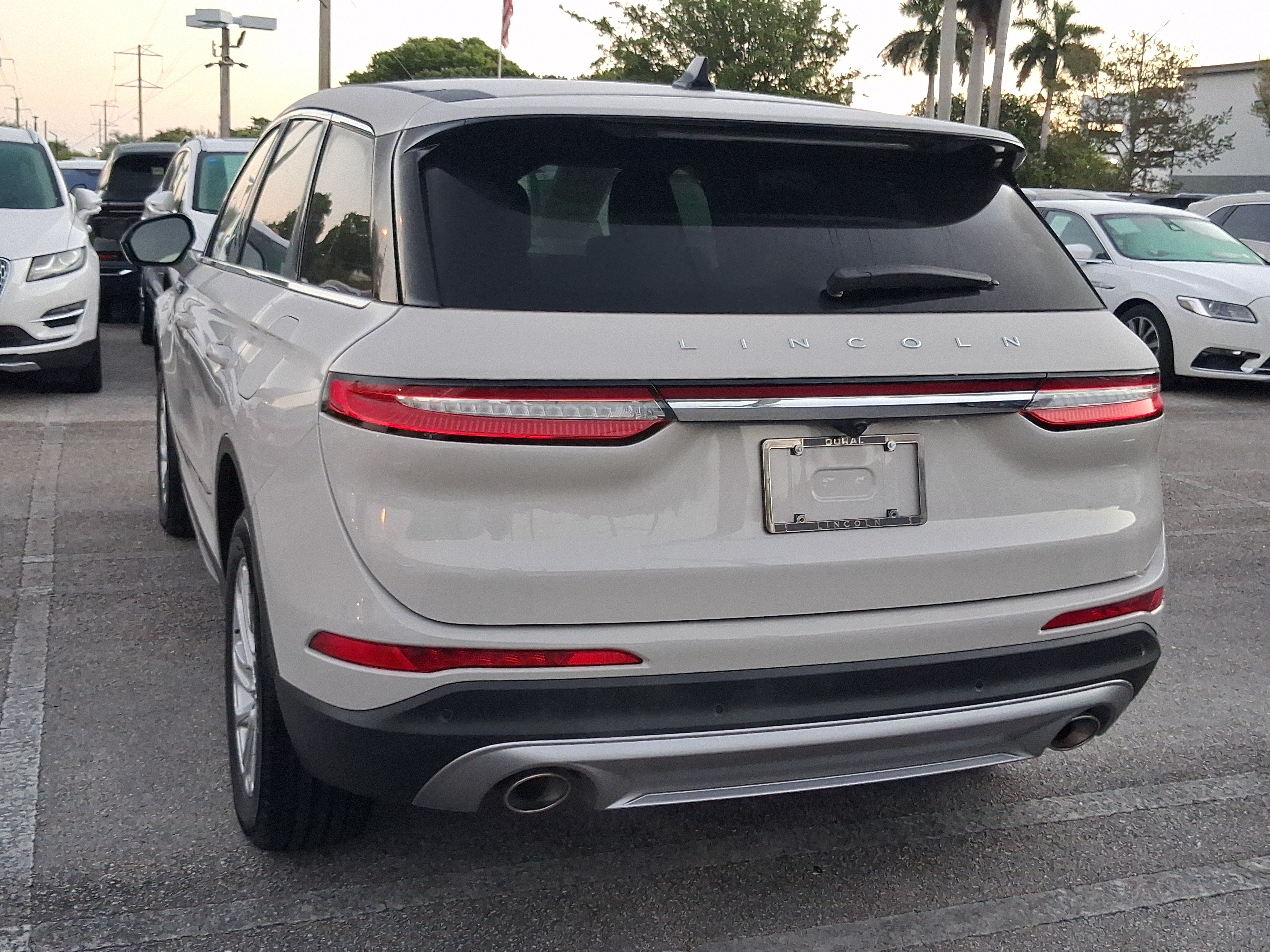 Certified 2024 Lincoln Corsair FWD image 3