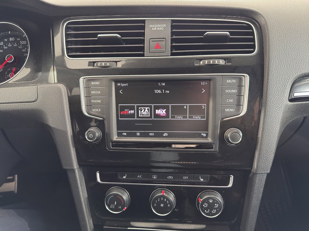 Used 2016 Volkswagen GTI SE image 19