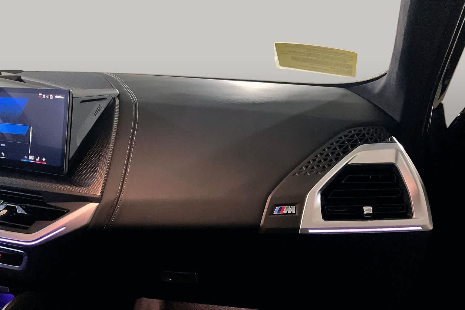 Certified 2025 BMW XM AWD/4WD image 17