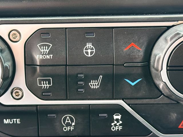 Used 2023 Jeep Gladiator Mojave w/ Cold Weather Group AWD/4WD image 21