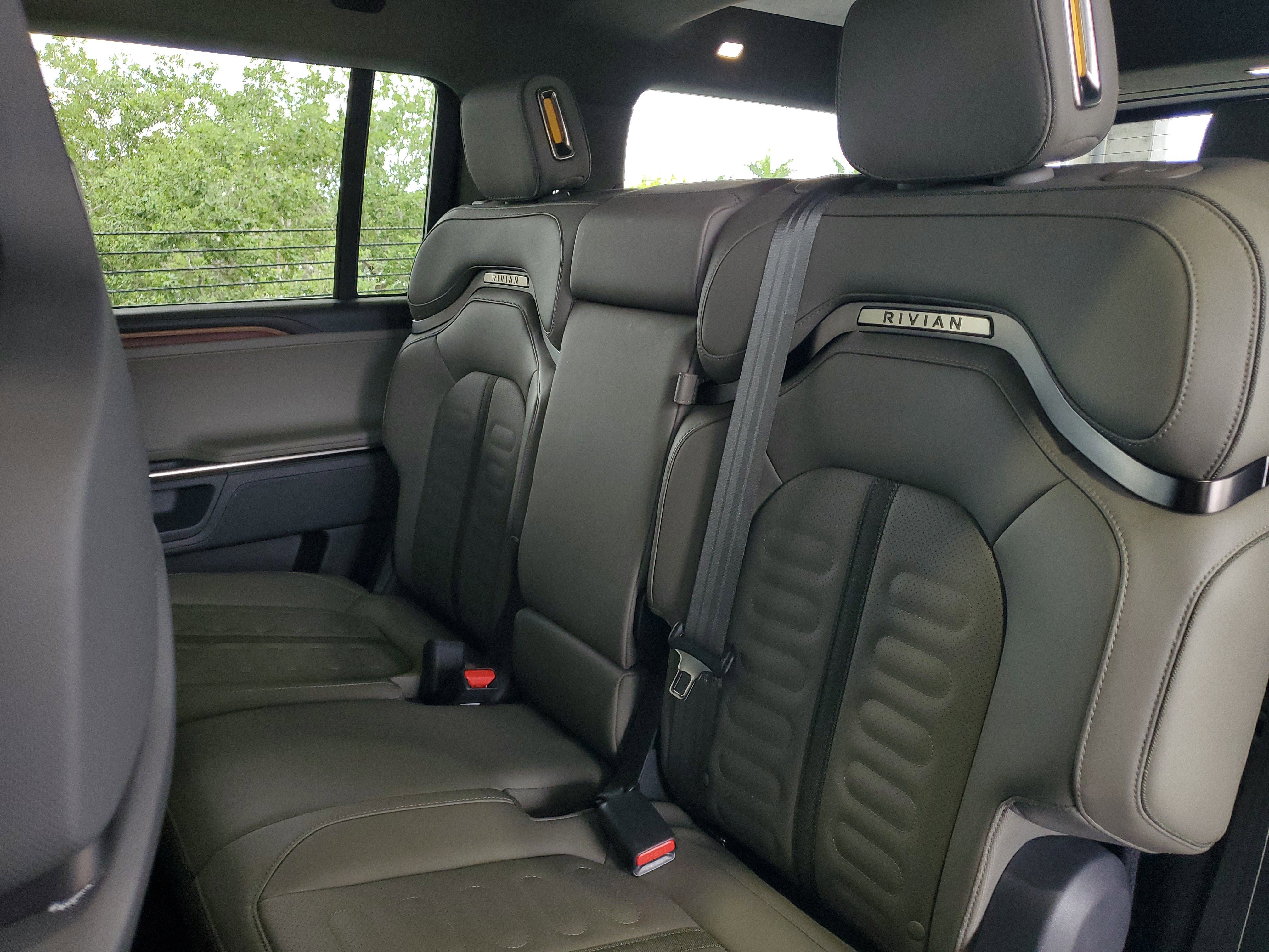 Used 2024 Rivian R1S Adventure image 8