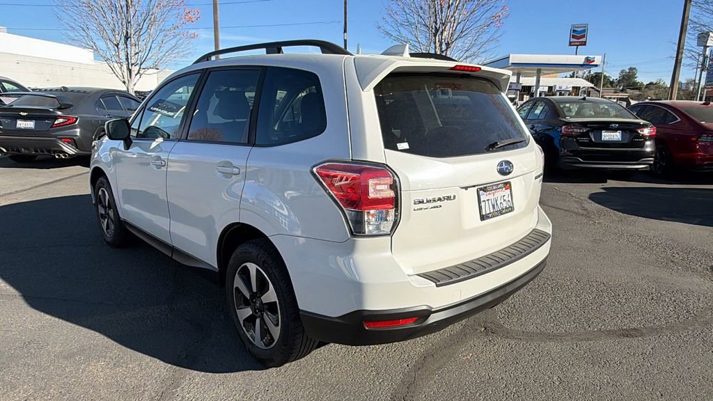 Used 2017 Subaru Forester 2.5i Premium image 6
