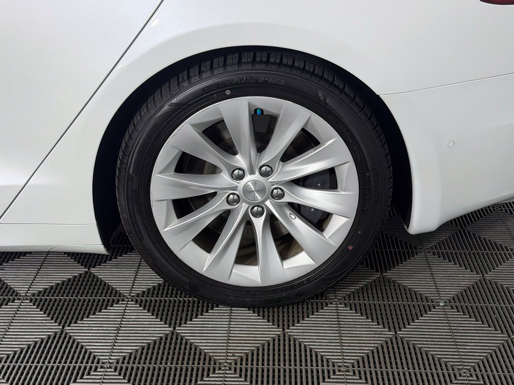 Used 2020 Tesla Model S Long Range AWD/4WD image 9
