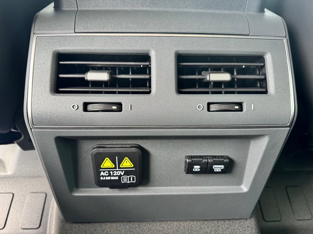 New 2026 INEOS Grenadier Station Wagon AWD/4WD image 18