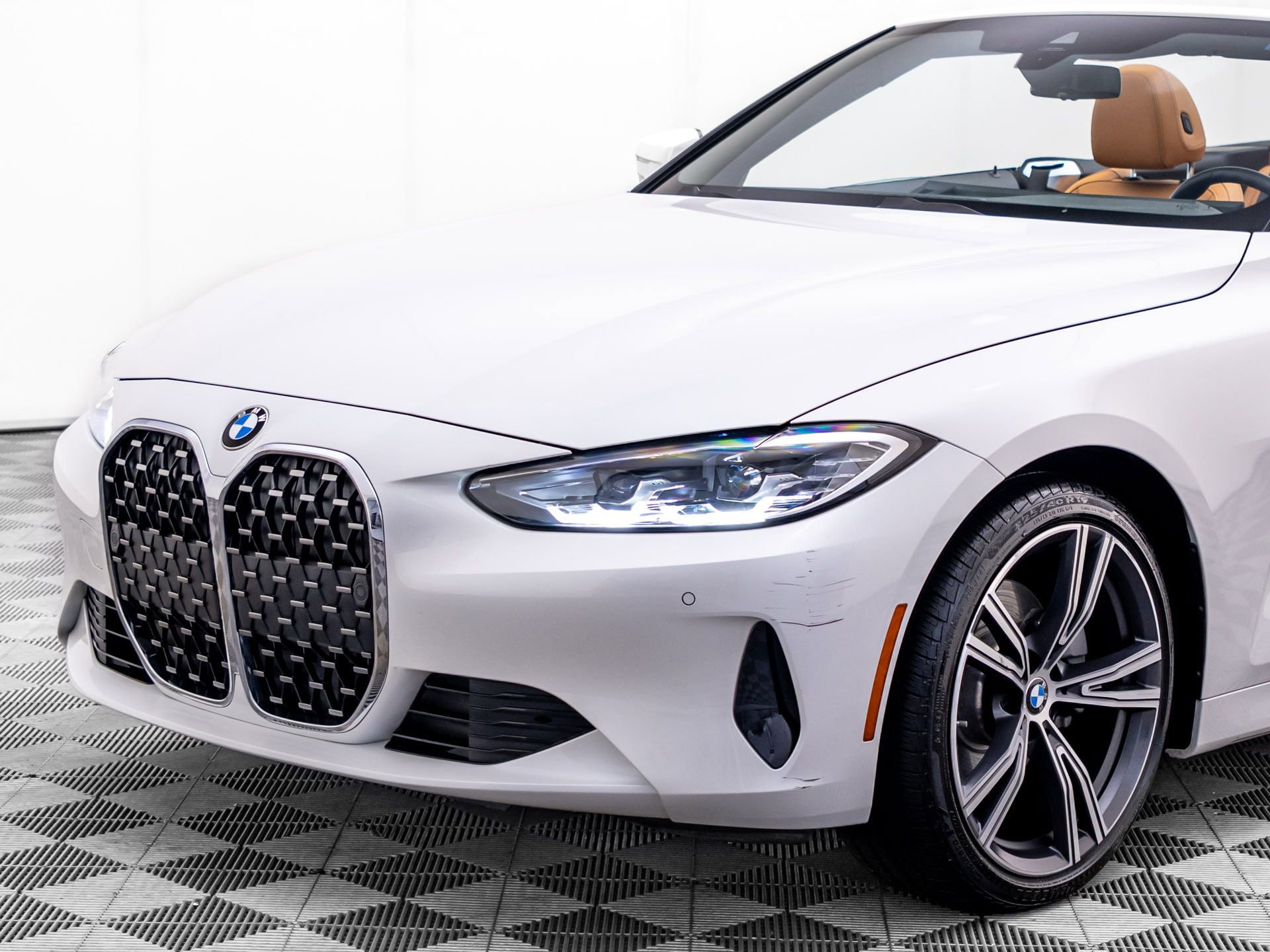 Certified 2024 BMW 430i xDrive Convertible w/ Convenience Package image 33