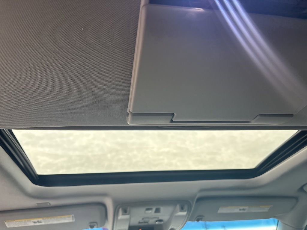 Used 2020 GMC Yukon Denali w/ Denali Ultimate Package image 26