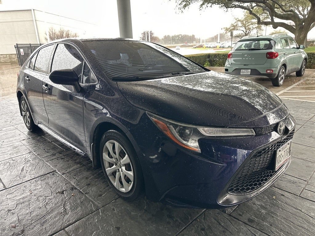Used 2021 Toyota Corolla LE FWD image 11