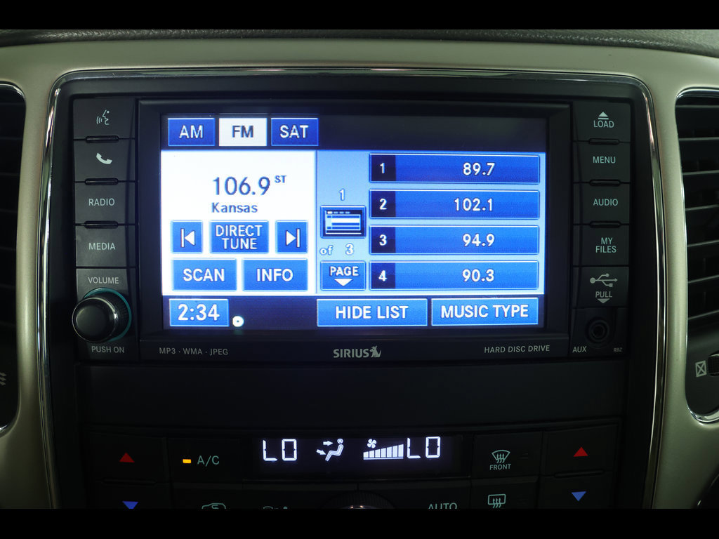 Used 2011 Jeep Grand Cherokee Laredo AWD/4WD image 22
