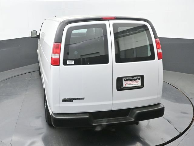 Used 2020 Chevrolet Express 2500 w/ Driver Convenience Package image 25