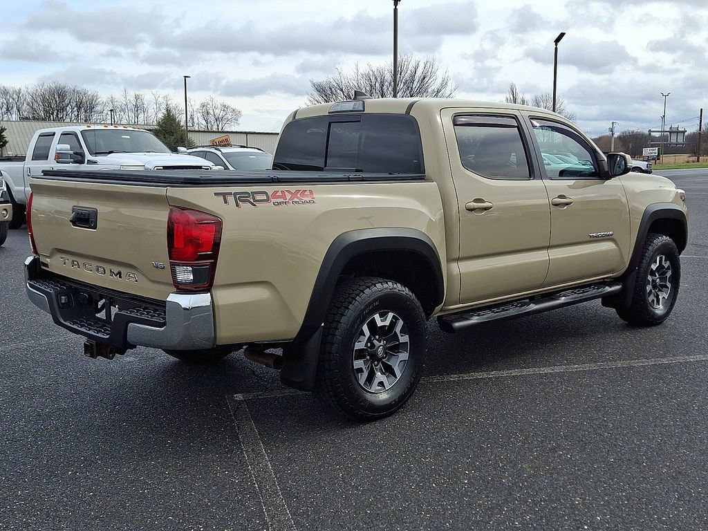 Used 2019 Toyota Tacoma TRD Off-Road image 6