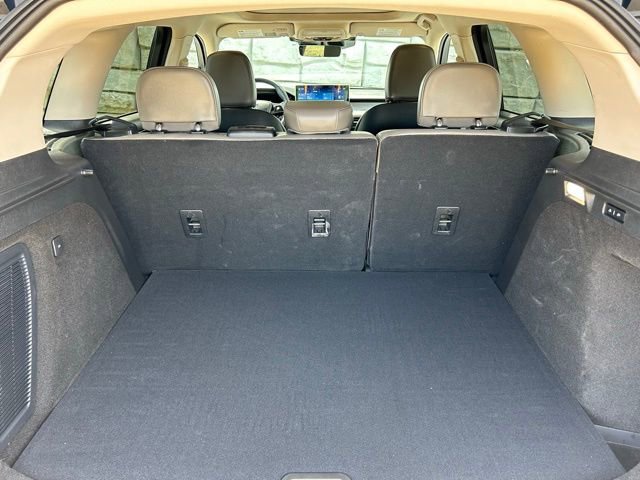 Used 2024 Lincoln Corsair AWD w/ Equipment Group 101A image 11