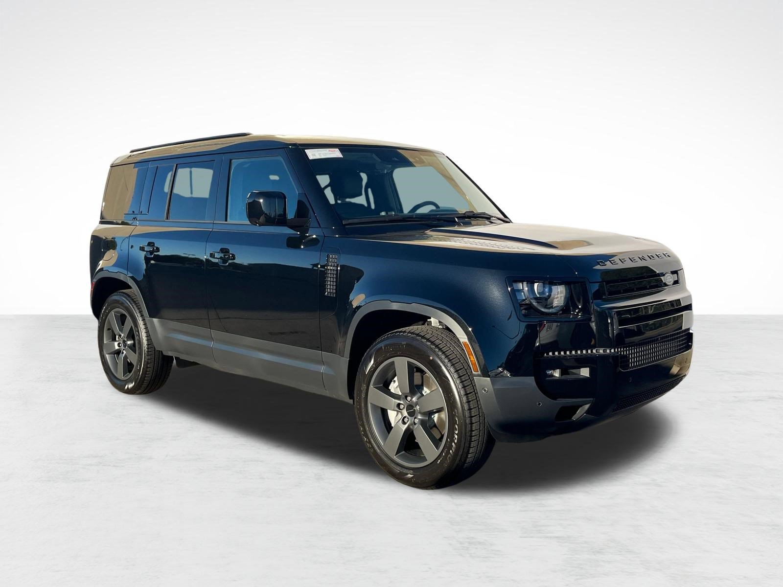 Used 2026 Land Rover Defender 110 S AWD/4WD image 7