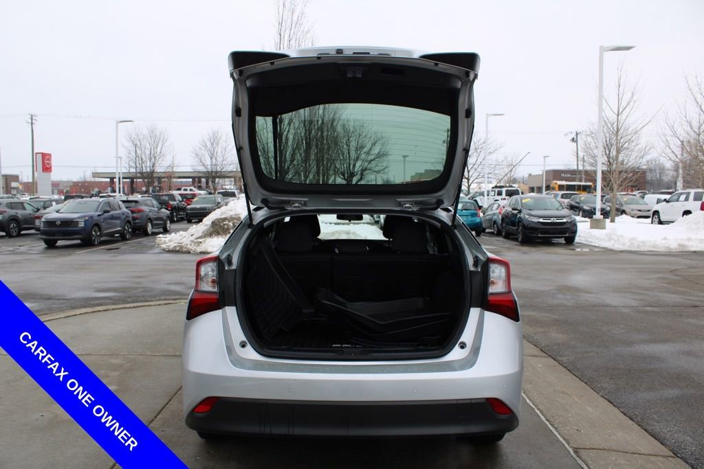 Used 2020 Toyota Prius LE image 10