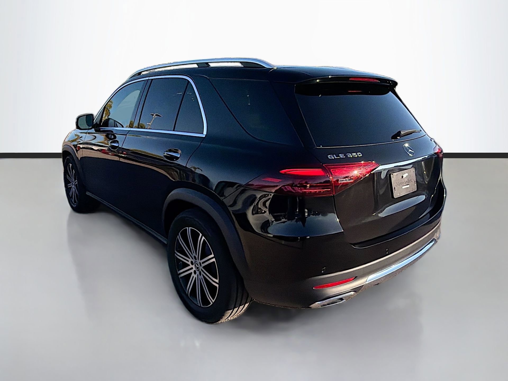 Used 2025 Mercedes-Benz GLE 350 4MATIC image 6