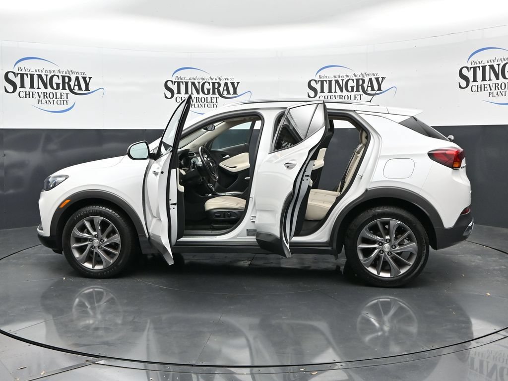Used 2021 Buick Encore GX Essence w/ Experience Buick Package FWD image 37
