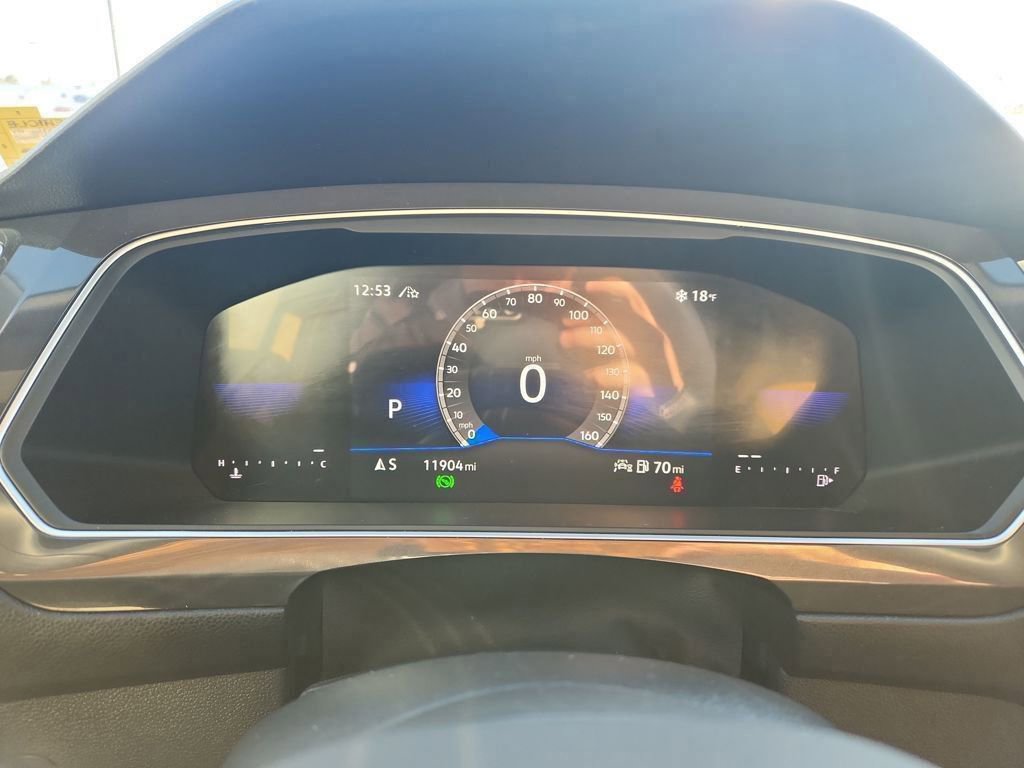 Certified 2024 Volkswagen Tiguan SE image 14