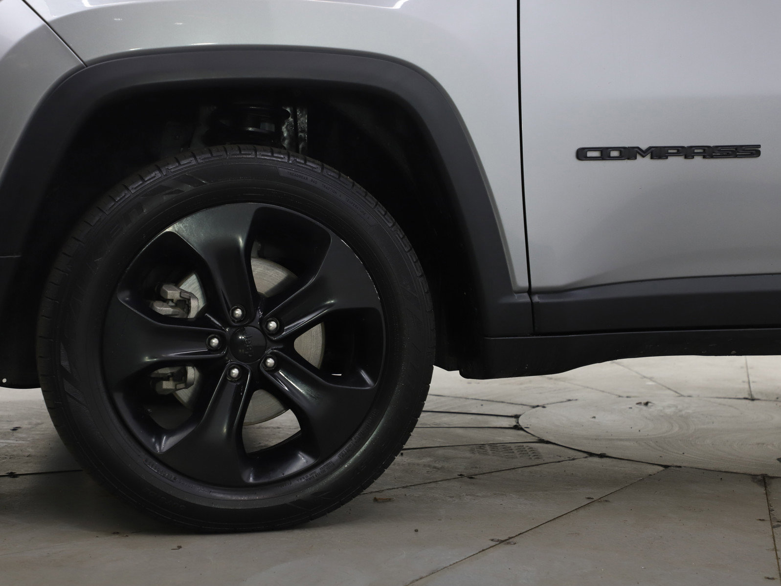 Used 2021 Jeep Compass Latitude image 33