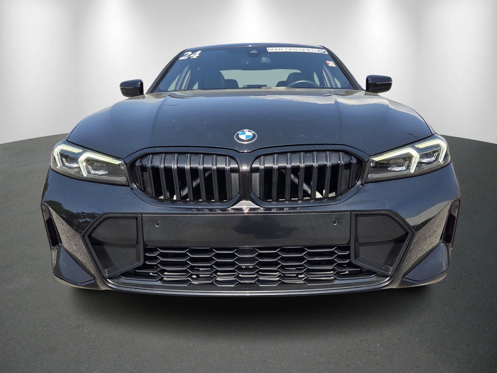 Certified 2024 BMW 330i Sedan w/ M Sport Package RWD image 2