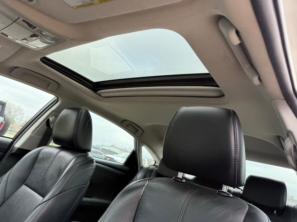 Used 2016 Toyota Avalon Touring image 11