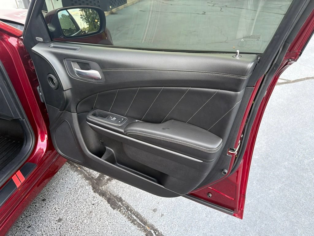 Used 2019 Dodge Charger R/T w/ Plus Group RWD image 26