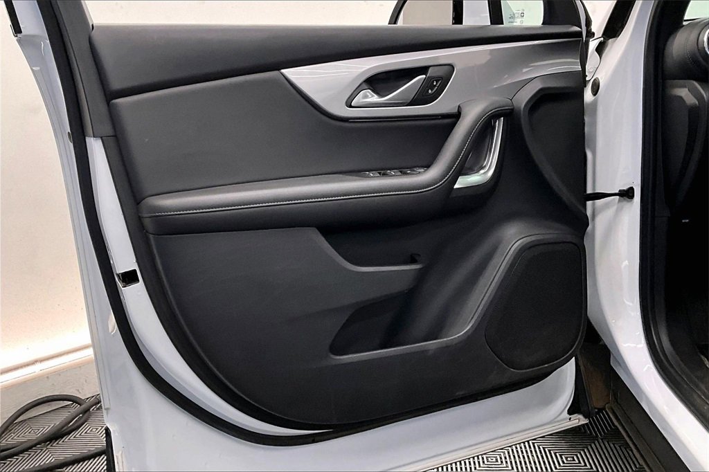 Used 2022 Chevrolet Blazer LT image 24