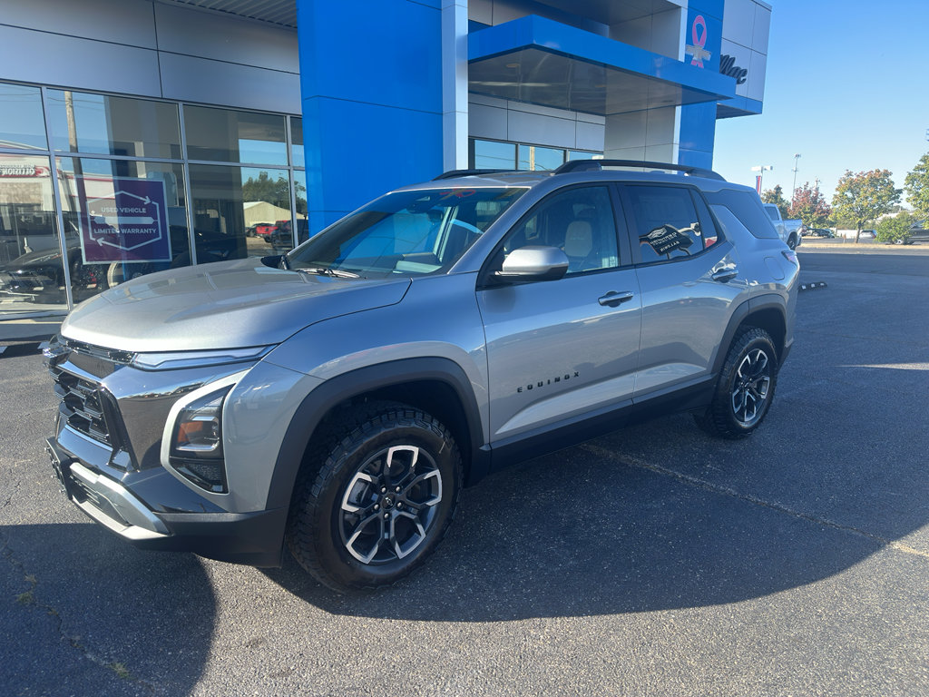 New 2026 Chevrolet Equinox ACTIV image 2