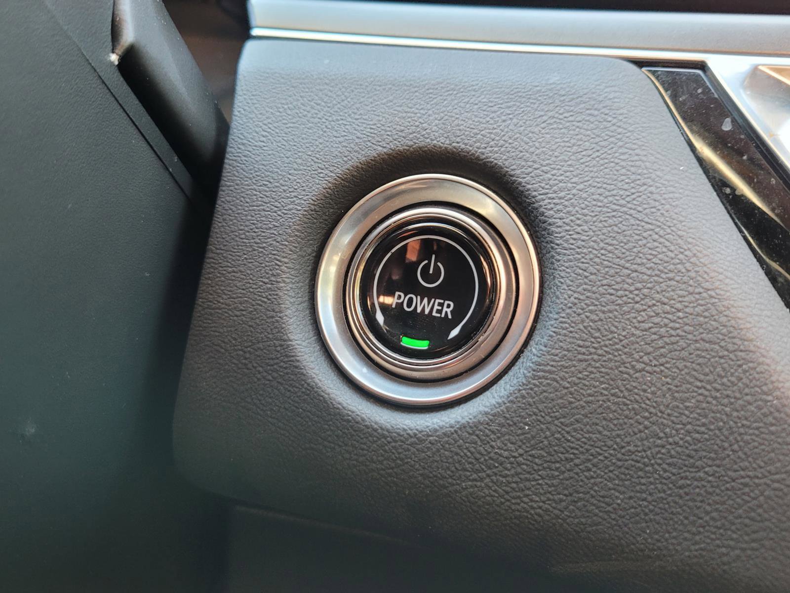 Used 2024 Cadillac Lyriq Tech AWD/4WD image 29
