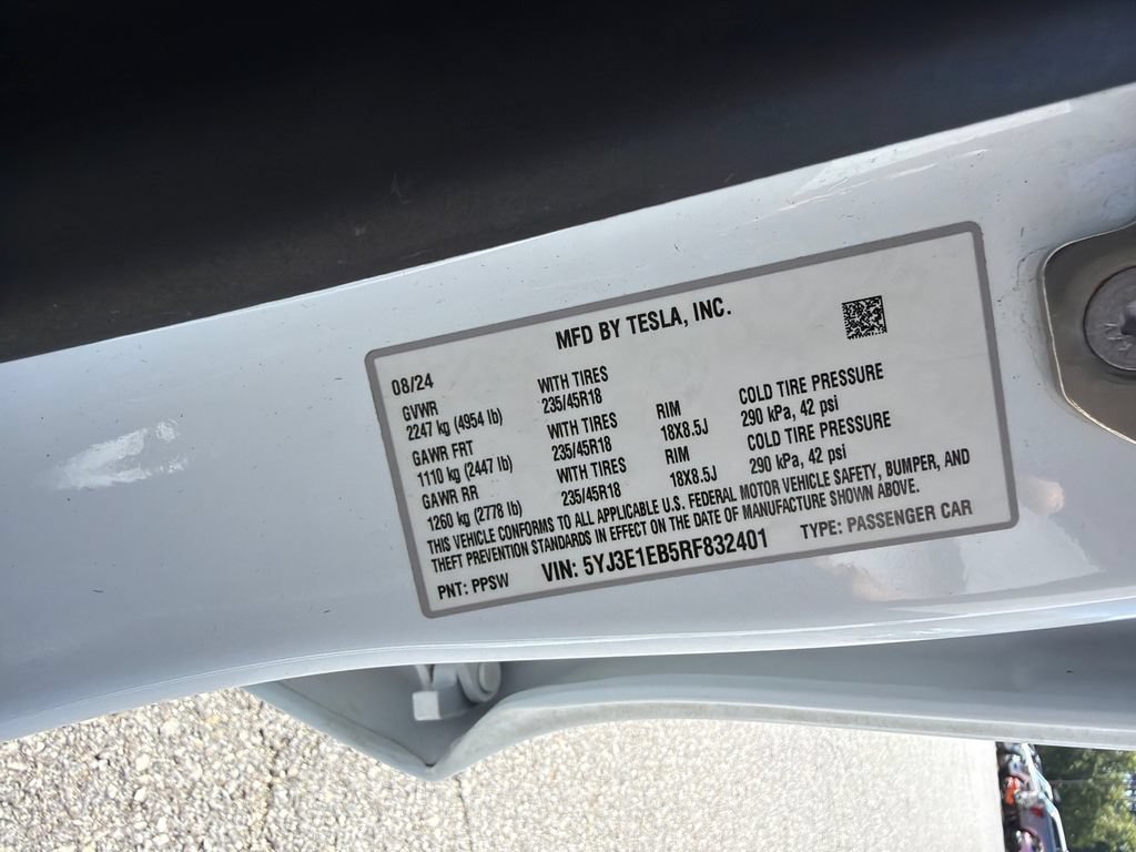 Used 2024 Tesla Model 3 Long Range AWD/4WD image 31