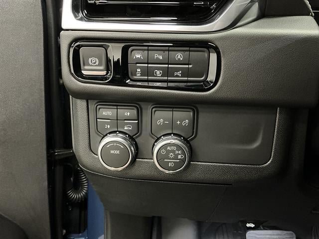New 2026 GMC Yukon Elevation w/ LPO, Floor Liner Package AWD/4WD image 10